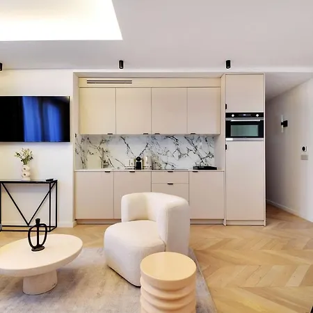 Cosy 2br-6p Champs Elysees * Paris